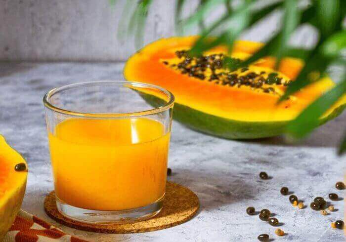 jugo de papaya para la gastritis